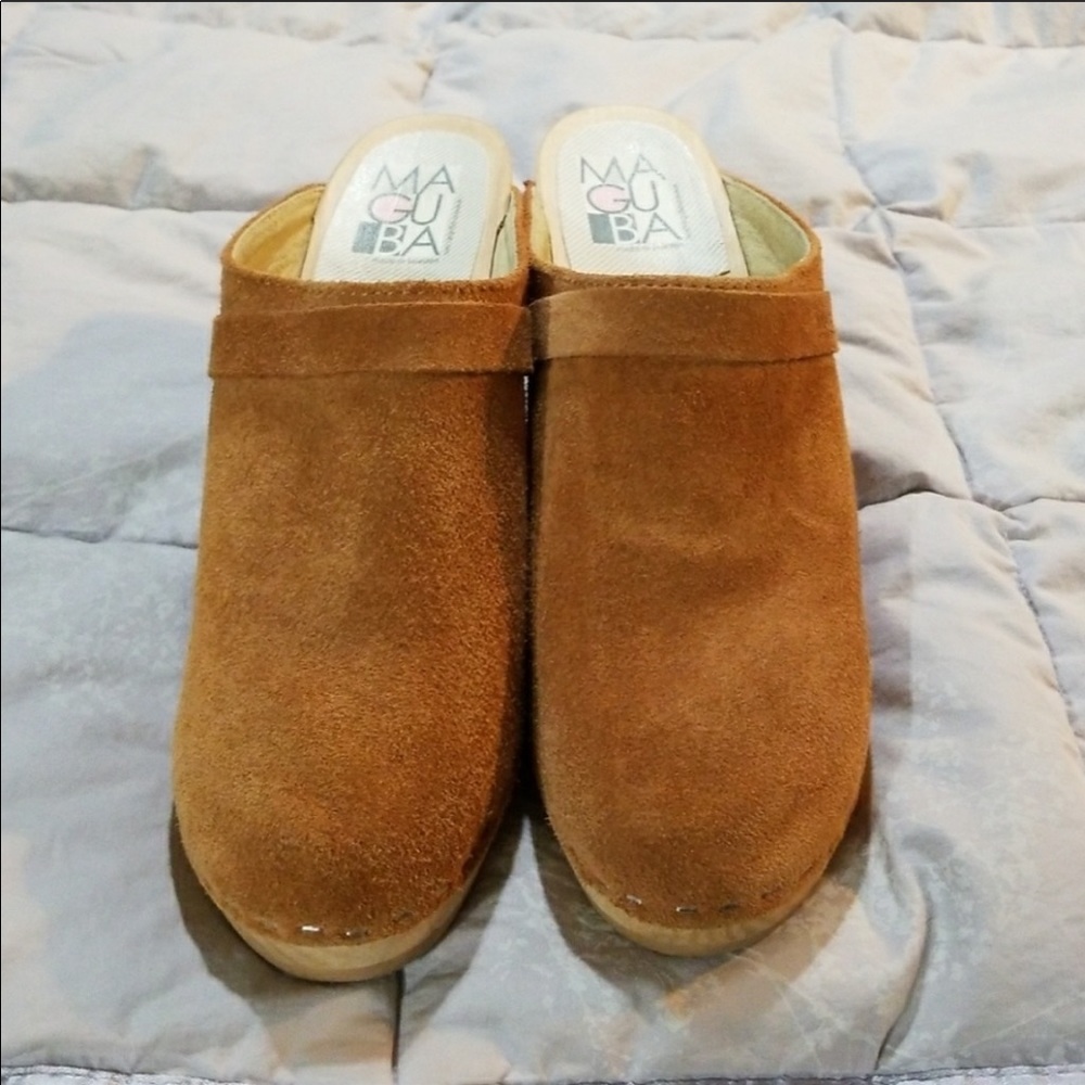 Gorgeous Suede Maguba Heeled Swedish Clogs